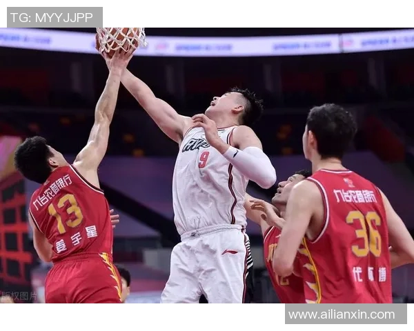 重庆篮球队与上海篮球队赛后复盘分析两队状态及表现亮点